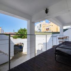 Lisbon Palette 3BR with terrace and patio