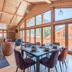 Large chalet for 10 with beautiful garden