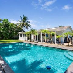 Stunning Tropical Heated Pool House Near The Beach