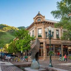 Gold-Rated 2 Bedroom Condo At The Base Of Aspen Mountain