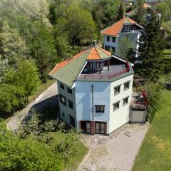 Villa Octogon Câmpina