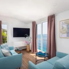Duplex Laurentis - private pool - beachfront - newly built