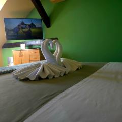 Cozy Studio with Sea and Old Town View