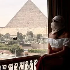 Unique Pyramids View INN