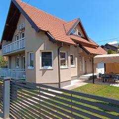 Guest House Green Field