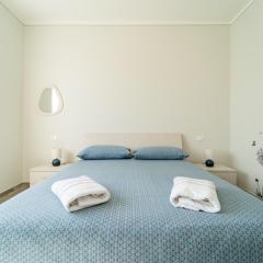 Elegante Appartamento con Terrazzo - Parcheggio Gratuito Privato & Wifi