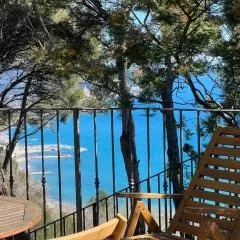 Torre Alpicella Holiday Home, a scenic escape into nature and relaxation