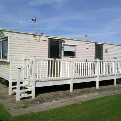 Promenade Resort 6 Berth Access to the beach