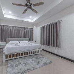 Thai Mei Jomtien Beach