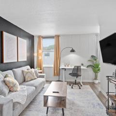 Modern Stay Comfort-Free Parking