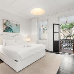 5BR Paddington Home w Private Parking and Studio