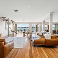 Serene By Coast Hosting