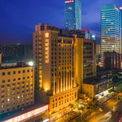 YUN-RAY Ambassador Hotel