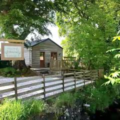 Cysgod Bach & Caban y Saer Cottages