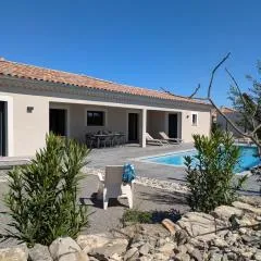 Villa Neuve avec Piscine Privée Chauffée et sa superbe terrasse