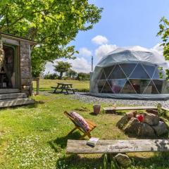 Tregroes Glamping Geodomes
