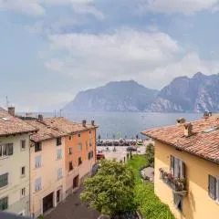 GARDA LIVING APARTMENTS Torbole