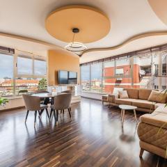 Spacious City-View Apartment Overlooking Shkodër