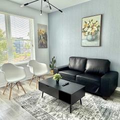 New ATL 1B1B Condo with Washer Dryer 525Pkwy310