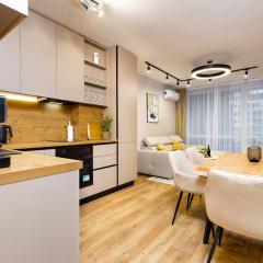 1BR Modern and Cozy Apartment with Free Street Parking