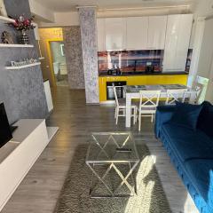 Evo Moonlight by the sea