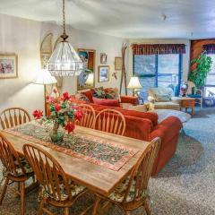 Aspen Creek #119 Shared Pool Hot Tub & BBQ