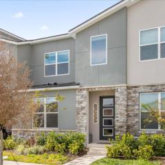 4 Bedrooms 45 Bathrooms Solara 2378Zp