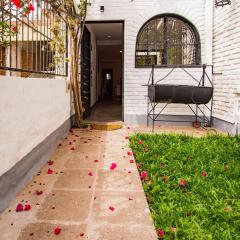 Lo de Sara. Casa pequeña al pie del cerro