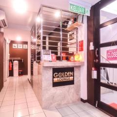 OYO 89465 Golden Lounge