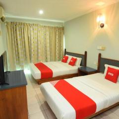 OYO 89642 Highway Inn