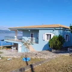 sparton amfilohias παραθαλάσσιο εξοχικό Filoxenia
