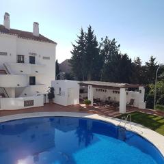 Peaceful 1BR Getaway - Walk to Beach and Train