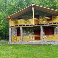 Traditionelles Ferienhaus in Nordmazedonien auf 1800 m Höhe