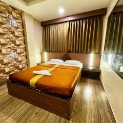 Silver Line Hotel - Kolkata Nr Netaji Subhash Chandra Bose International Airport with Airport Drop