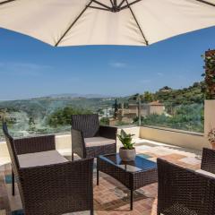 Krousonas Mountain View Suite