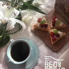 Bed and Bread with Tea Time & Coffee Break