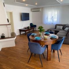 Private pool,3 bedrooms and 3 bathrooms