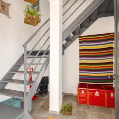 Casas da Colmeia T1 Grey Stairs