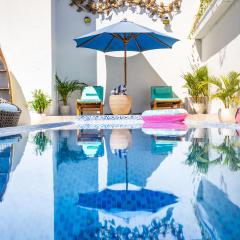 Master Suite in shared Pool Villa -Ideal for Entertaining