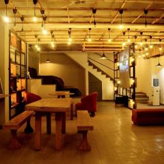 Rahgir Tales Hostel - Taj View 800m from Taj Mahal