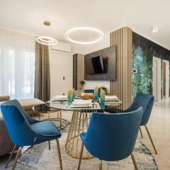 Stylish Ground-Floor Comfort w Terrace & Parking