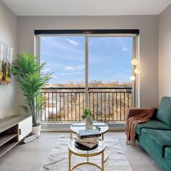 DT UMN 1BD Gym Free Parking Rooftop by River
