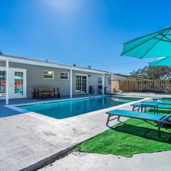 Relax & Fun Hollywood Private Pool | Arcade Game