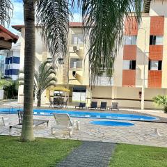 Condomínio com Piscina, Quiosque e Mar Perto