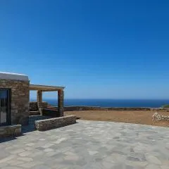 Rustic Stone House in the Heart of Folegandros