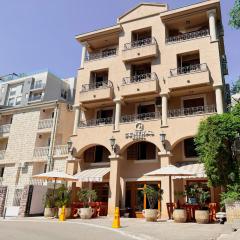 Central Hotel & Restaurant