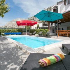 Holiday home Mons Aureus