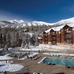 Grand Timber Lodge 3 Bedroom Ski In, Ski Out Condo