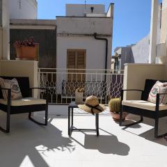 LIBECCIO HOUSE-Relax e Stile a Due Passi dal Mare