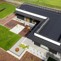 Ostatni dom po lewej